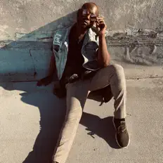 Ouça KingSirNation, assista a videoclipes, leia a biografia, veja as datas das turnês e mais!