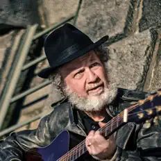 Hör dir George Collins Band an, schau dir Musikvideos an, lies die Biografie, finde Tourdaten und mehr!