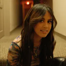 Escucha a Kayla Lune, mira videos musicales, lee su biografía, consulta las fechas de las gira y más.