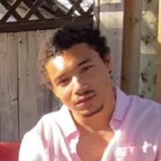 Escucha a Jonny, mira videos musicales, lee su biografía, consulta las fechas de las gira y más.