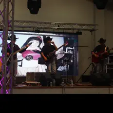 Cardenal Central을(를) 듣고, 뮤직 비디오를 보고, 약력을 읽고, 투어 일정 등을 확인하세요!