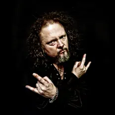 Dengarkan Ian Highhill, tonton video musik, baca bio, lihat tanggal tur & lainnya!