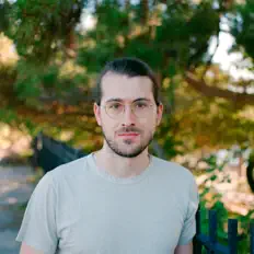 Kevin Dorffを聴いたり、ミュージックビデオを鑑賞したり、経歴やツアー日程などを確認したりしましょう！