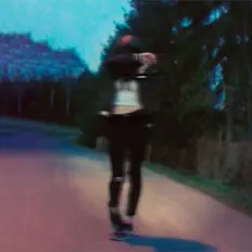 Drahonnを聴いたり、ミュージックビデオを鑑賞したり、経歴やツアー日程などを確認したりしましょう！