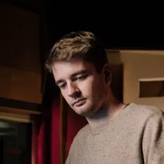 James Everinghamを聴いたり、ミュージックビデオを鑑賞したり、経歴やツアー日程などを確認したりしましょう！