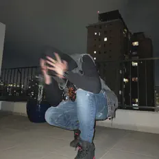 Dengarkan José Escobar, tonton video musik, baca bio, lihat tanggal tur & lainnya!