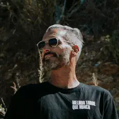 Escucha a Vasco Duarte Abranches, mira vídeos musicales, lee la biografía, consulta fechas de giras y mucho más.