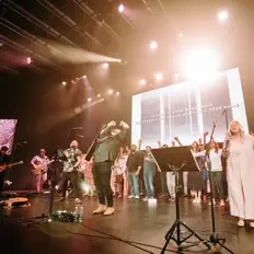 收听 Providence Worship、观看音乐视频、阅读小传、查看巡演日期等 ！