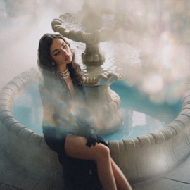 устала кровь цвета молока