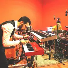 Poslechněte si interpreta Excelsior Project Duo, sledujte hudební videa, přečtěte si životopis, podívejte se na data turné a další informace.