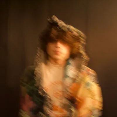 Escucha a Twohead, mira videos musicales, lee su biografía, consulta las fechas de las gira y más.