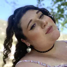 Listen to Samantha deLuca, watch music videos, read bio, see tour dates & more!