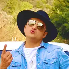 Escucha a Luis Pedro Rosado, mira vídeos musicales, lee la biografía, consulta fechas de giras y mucho más.