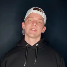 Dallas Rush dinle, müzik videolarını izle, biyografisini oku, tur tarihlerini ve daha fazlasını gör!