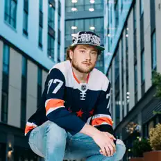 Dengarkan Matty Fresh, tonton video musik, baca bio, lihat tanggal tur & lainnya!