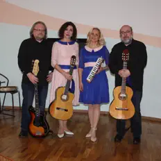 Dengarkan Ансамбль Малинада, tonton video musik, baca bio, lihat tanggal tur & lainnya!