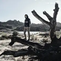 收听 SchniX、观看音乐视频、阅读小传、查看巡演日期等 ！