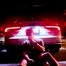 Ascolta Sammi B, guarda video musicali, leggi la biografia, vedi le date del tour & altro!