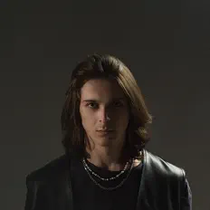 Dengarkan Mask Off, tonton video musik, baca bio, lihat tanggal tur & lainnya!