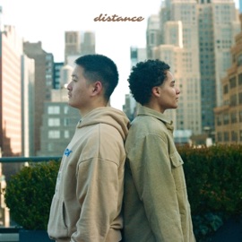 Distance Sofie & Matthew James Hemmer