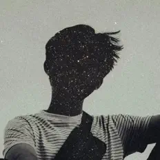 Poslechněte si interpreta In Your Wake, sledujte hudební videa, přečtěte si životopis, podívejte se na data turné a další informace.