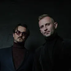 ЭСКИЗЫ सुनें, म्यूज़िक वीडियो देखें, बायो पढ़ें, दौरे की तारीखें और बहुत कुछ देखें!