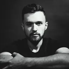 Posłuchaj wykonawcy Justin J. Moore, obejrzyj teledyski, przeczytaj biografię, zobacz daty tras koncertowych i nie tylko!
