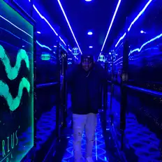 Posłuchaj wykonawcy 33 Huncho, obejrzyj teledyski, przeczytaj biografię, zobacz daty tras koncertowych i nie tylko!