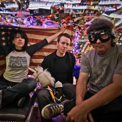 Listen to River City Tanlines, watch music videos, read bio, see tour dates & more!