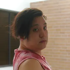 Kenn Ho सुनें, म्यूज़िक वीडियो देखें, बायो पढ़ें, दौरे की तारीखें और बहुत कुछ देखें!