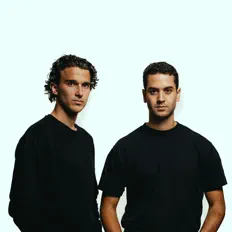 Loud ‘N Bright dinle, müzik videolarını izle, biyografisini oku, tur tarihlerini ve daha fazlasını gör!