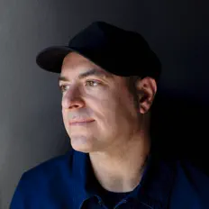 Listen to Peter Raeburn, watch music videos, read bio, see tour dates & more!