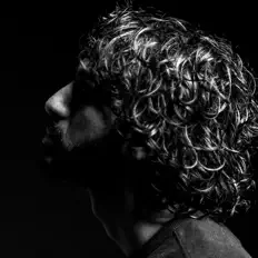 Ascolta Ahmir TheArtist, guarda video musicali, leggi la biografia, vedi le date del tour & altro!