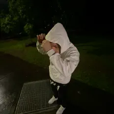 Ascolta Trilla!, guarda video musicali, leggi la biografia, vedi le date del tour & altro!