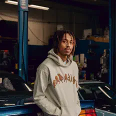 Écoutez Lil Slee, regardez des vidéoclips, lisez la biographie, consultez les dates de tournée et plus encore !