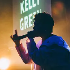 Kelly Green을(를) 듣고, 뮤직 비디오를 보고, 약력을 읽고, 투어 일정 등을 확인하세요!