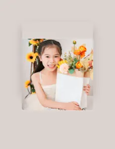 Escucha a 邓嘉钰, mira videos musicales, lee su biografía, consulta las fechas de las gira y más.