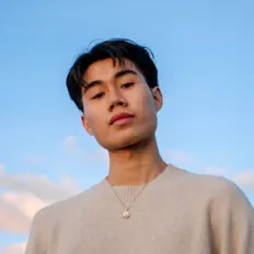 Listen to wenhei, watch music videos, read bio, see tour dates & more!