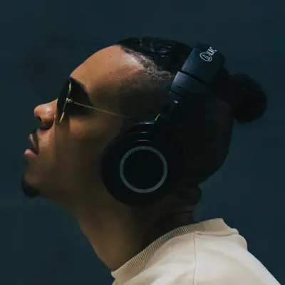 Listen to Dunw3ll, watch music videos, read bio, see tour dates & more!
