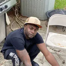 Laflaskaを聴いたり、ミュージックビデオを鑑賞したり、経歴やツアー日程などを確認したりしましょう！