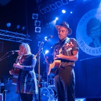 Beautiful Day (feat. Melanie Horsnell) [Live Version] - Single - King Curly