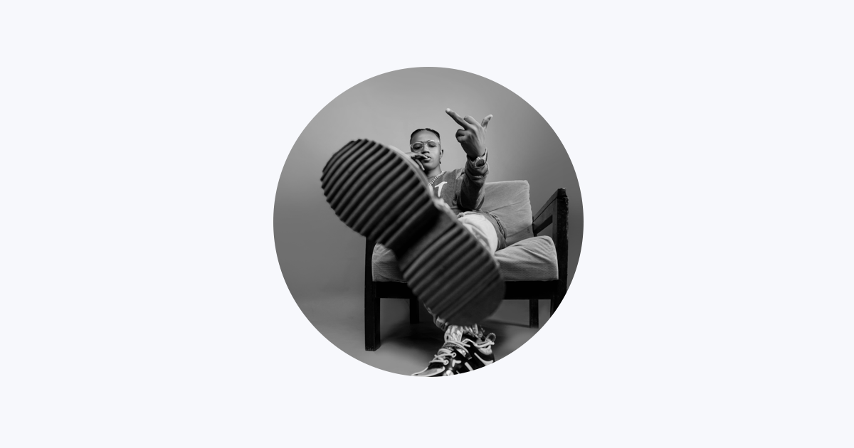 Mama's Boy Weirdo - Apple Music