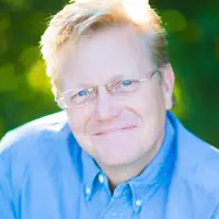 undefined: песни, клипы, биография, даты выступлений и многое другое.