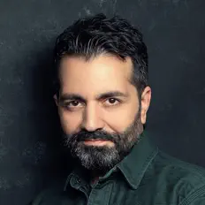 Escucha a Ali Rıza Albayrak, mira videos musicales, lee su biografía, consulta las fechas de las gira y más.