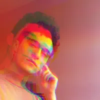 undefined dinle, müzik videolarını izle, biyografisini oku, tur tarihlerini ve daha fazlasını gör!