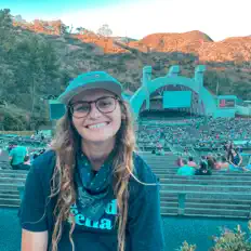 Allie Rike을(를) 듣고, 뮤직 비디오를 보고, 약력을 읽고, 투어 일정 등을 확인하세요!