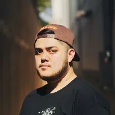 Dengarkan Devin Cheff, tonton video musik, baca bio, lihat tanggal tur & lainnya!