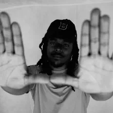 Ακούστε περιεχόμενο από Aaron Lamont, παρακολουθήστε μουσικά βίντεο, διαβάστε το βιογραφικό, δείτε ημερομηνίες περιοδείας, και πολλά ακόμη!