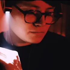 Dengarkan antrru, tonton video musik, baca bio, lihat tanggal tur & lainnya!