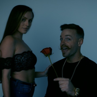 #1 Bachelor - Single
